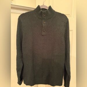 💫NWOT💫
IZOD MENS CLASSIC COWLNECK SWEATER

SIZE MEDIUM
DARK GREEN 💚